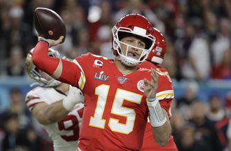 Mahomes knows risk, feels safe in return to Chiefs’ facility