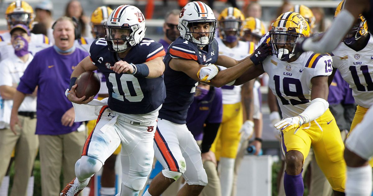 Auburn dismantles LSU 48-11 behind Bo Nix’s 381 yards, four touchdowns