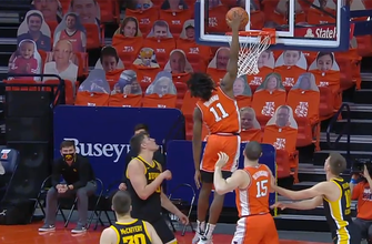 Ayo Dosunmu’s red hot shooting leads No. 19 Illinois to 80-75 win over No. 7 Iowa