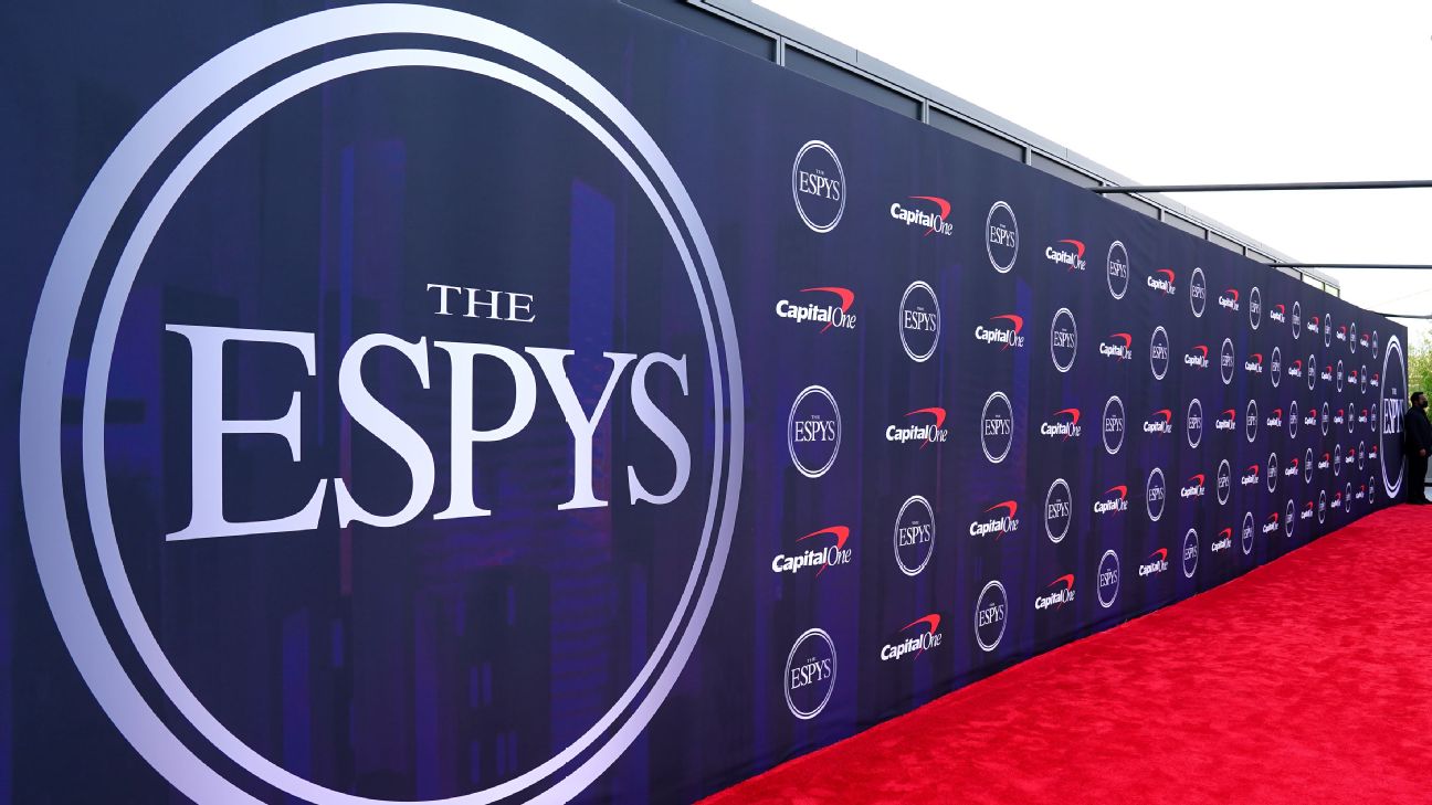 ESPYS 2022 — Best NFL Player