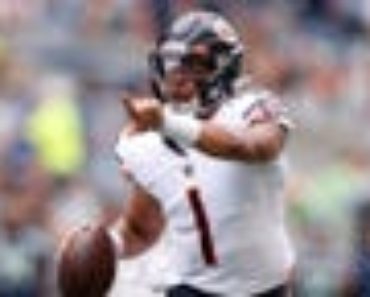 Are Bears failing Justin Fields early in his career? | THE HERD