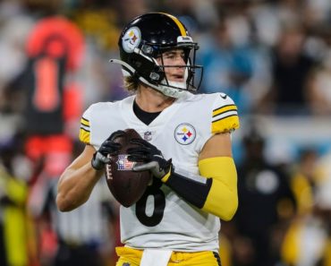 Daily Notes: Steelers QB battle, Pierce shines for Texans, rookie receivers injured
