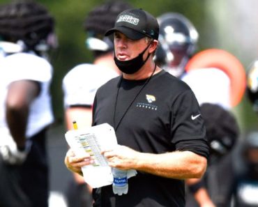 Rams bring on ex-Washington coach Jay Gruden