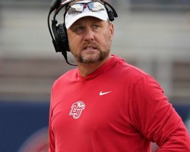 Freeze, Liberty agree on 8-year deal through ’30