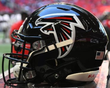 Falcons WR Batson arrested, allegedly fought cop