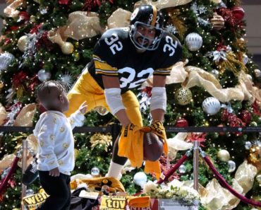 Franco Harris, blueberries and the world’s biggest Steelers fan