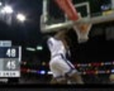 Seton Hall’s KC Ndefo makes incredible one-handed jam to bring the pressure against UConn