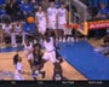Adem Bona hustles for a block then throws down a MONSTER slam to extend UCLA’s big first half lead over Washington