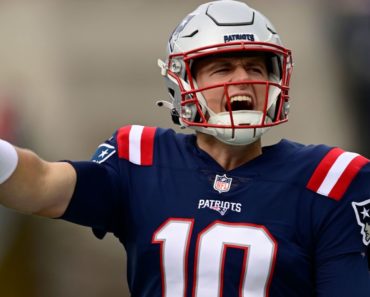 McCourty defends Jones as Pats’ QB of future
