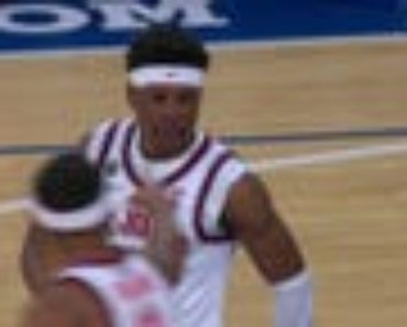 Posh Alexander connects with AJ Storr for a nasty alley-oop jam for St. John’s vs. Providence