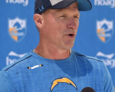 Saban, Tide hire Whisenhunt as special assistant