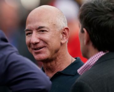 Source: Bezos explores possible Commanders bid