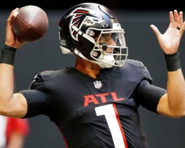 Carson Wentz? Marcus Mariota? Will Dolphins tab veteran to back up Tua Tagovailoa?