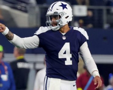 Cowboys rework Dak, Martin deals, free up $30M