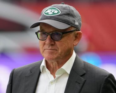 Jets owner ‘anxious’ to finalize trade for Rodgers