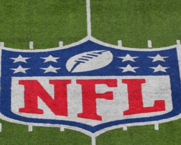 Proposed rule would spot kickoff fair catch at 25