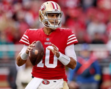 Raiders fill QB need with Garoppolo, sources say