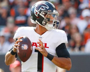 Source: Eagles, QB Mariota agree to 1-year deal